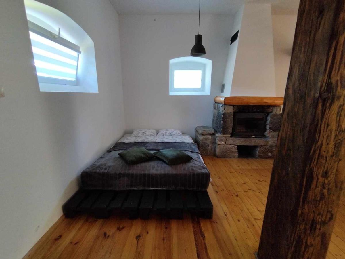 Apartamenty - Stara Stajnia - Na Krancu Swiata Miłków Eksteriør billede